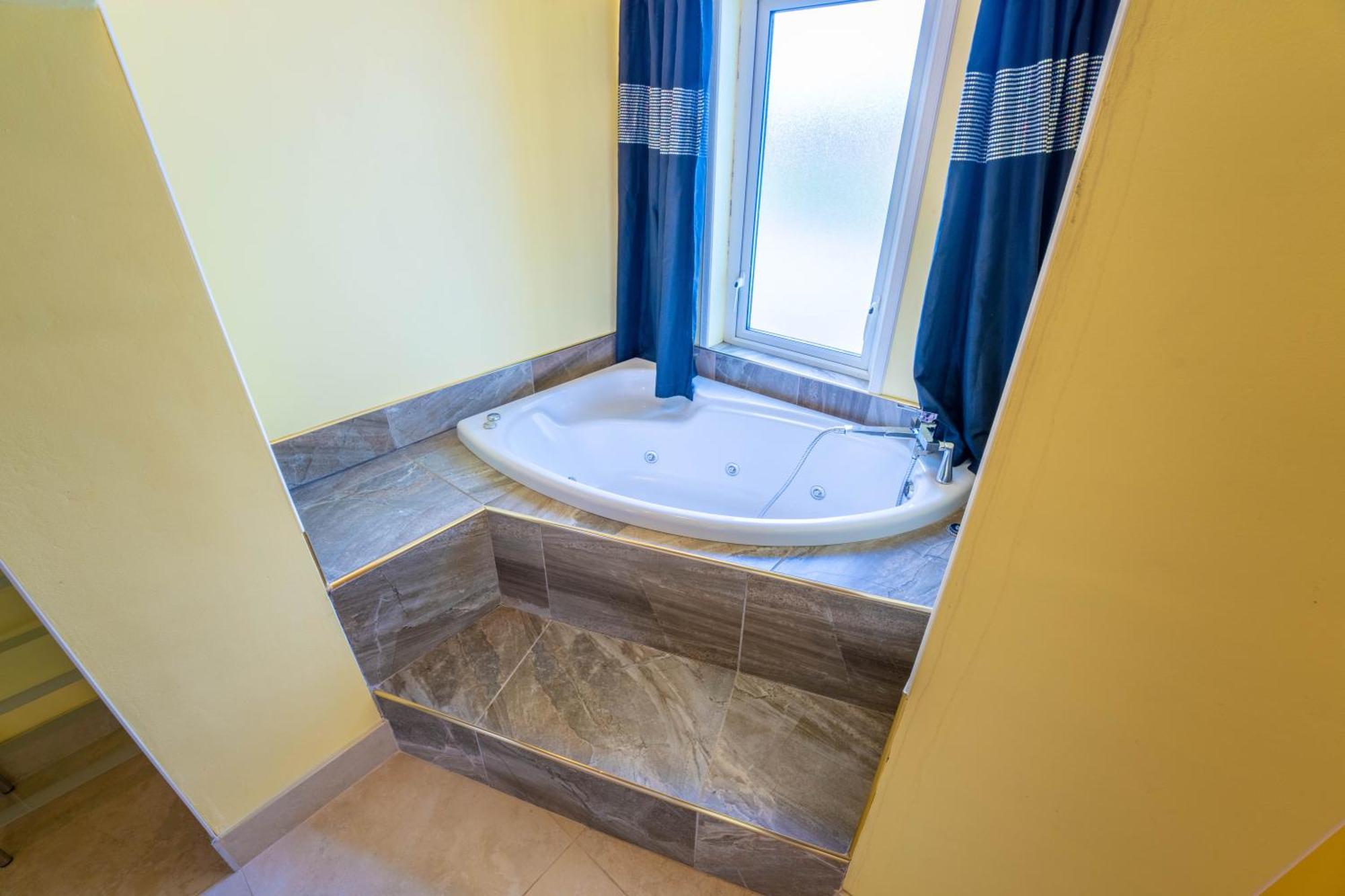 Ferndale Luxury Boutique Bed & Breakfast Кил Экстерьер фото